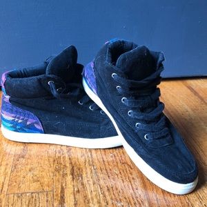 High top sneakers